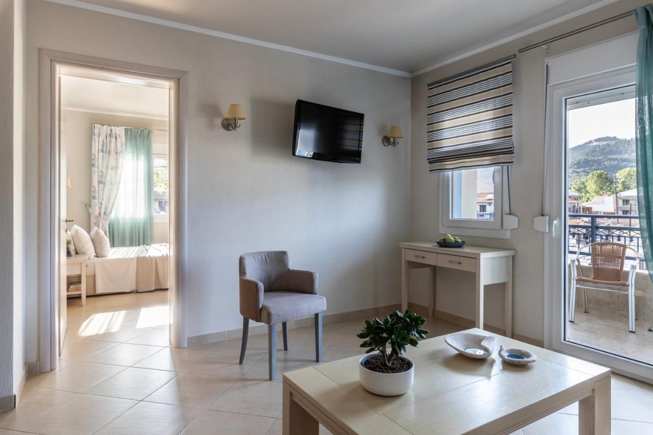 Hotel Sole e Mare Chrisi Ammoudia Esterno foto