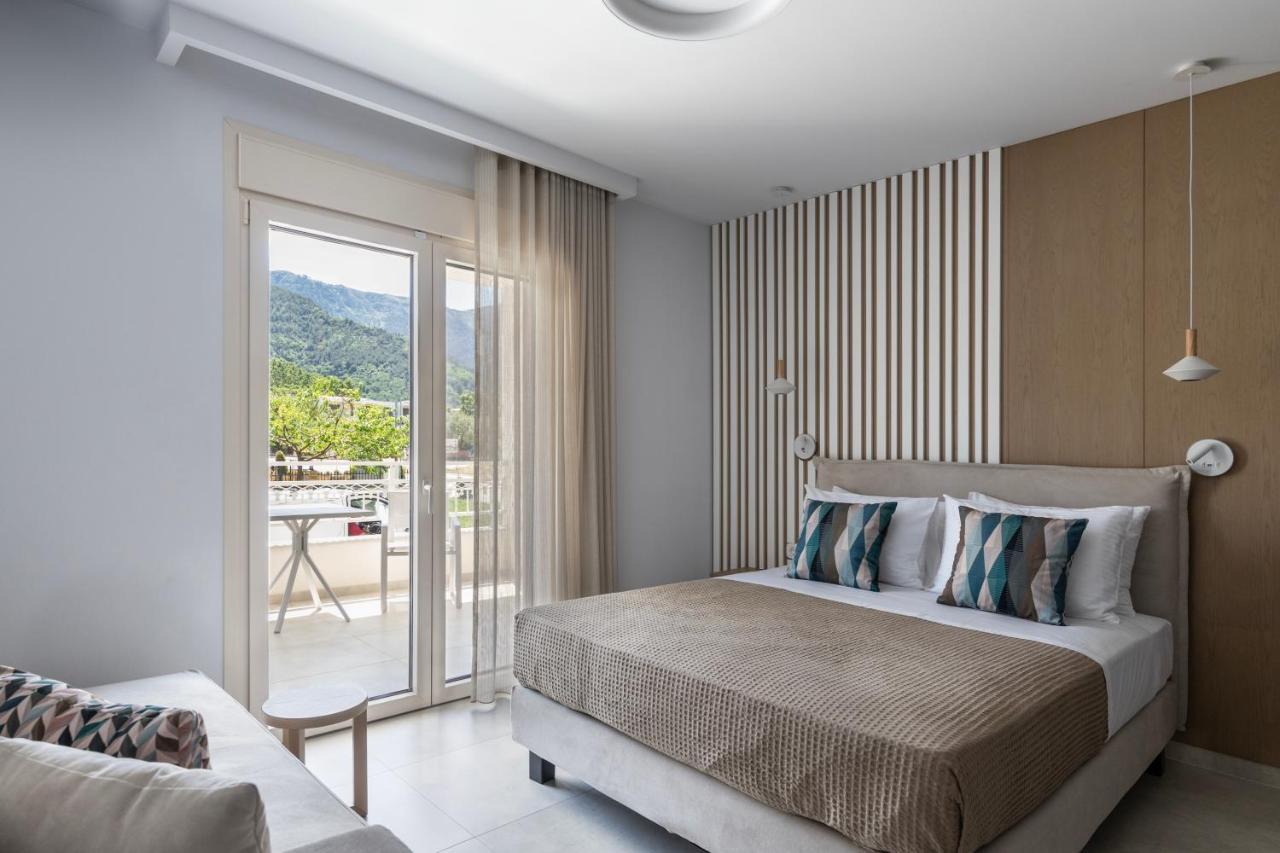 Hotel Sole e Mare Chrisi Ammoudia Esterno foto
